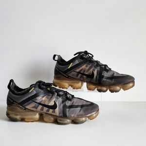 Nike Air Men's Vapormax Black Gold Size 8.5